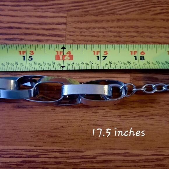 VINTAGE Silvertone Interlocking Chunky Link Necklace BOLD ACCESSORIES! - Picture 7 of 9